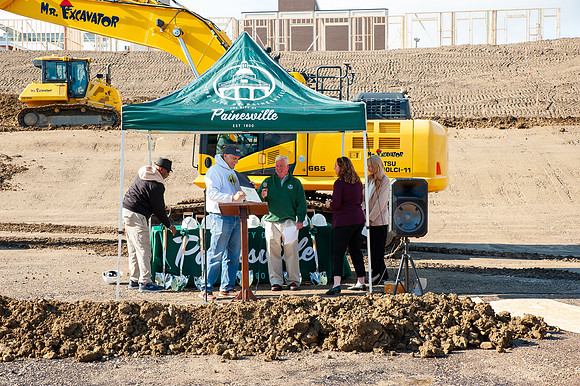 AmphitheaterGroundBreaking25_035