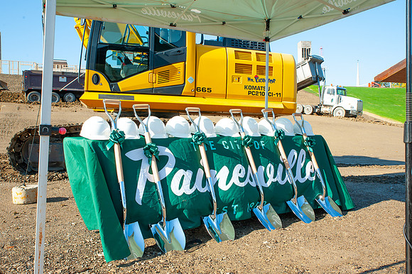 AmphitheaterGroundBreaking25_006