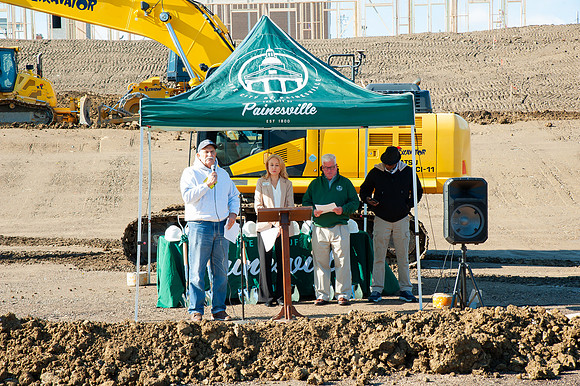 AmphitheaterGroundBreaking25_019
