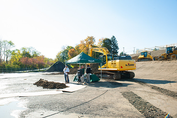 AmphitheaterGroundBreaking25_023