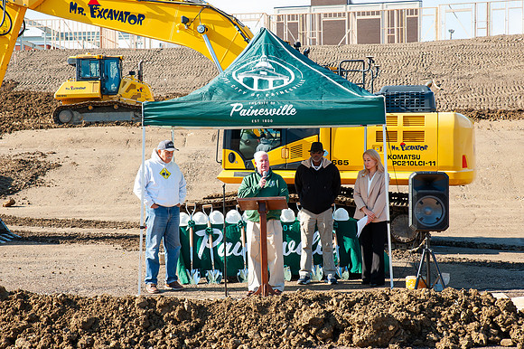 AmphitheaterGroundBreaking25_026