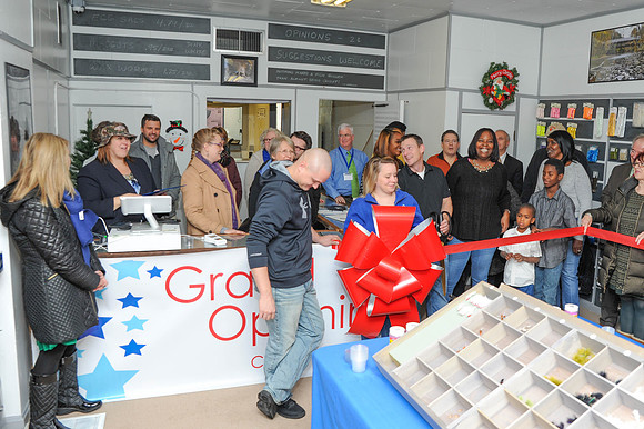 DriftersRibbonCutting_035
