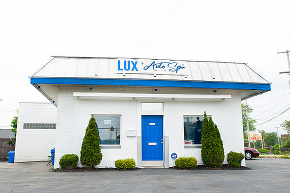 LUX-RibbonCutting_140