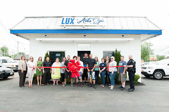 LUX-RibbonCutting_110
