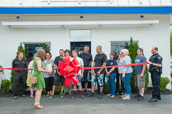 LUX-RibbonCutting_096