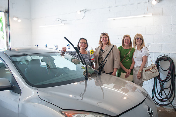 LUX-RibbonCutting_070