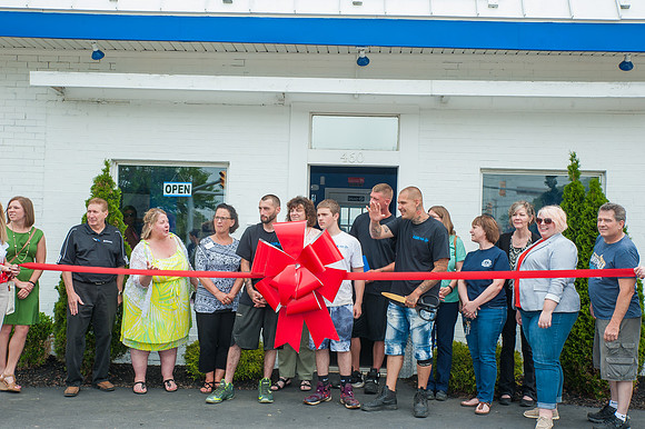 LUX-RibbonCutting_103