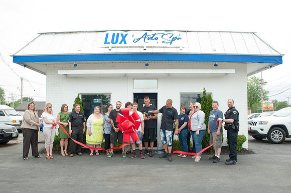 LUX-RibbonCutting_114