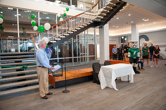LakeErie-RibbonCutting-Dorms_055