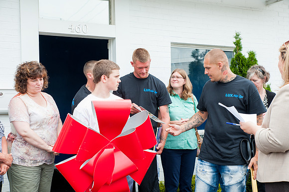 LUX-RibbonCutting_119