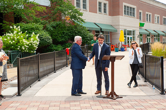 RibbonCutting-CityScape25_060