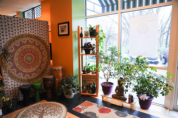 BranchesOfWellness-RibbonCutting_091