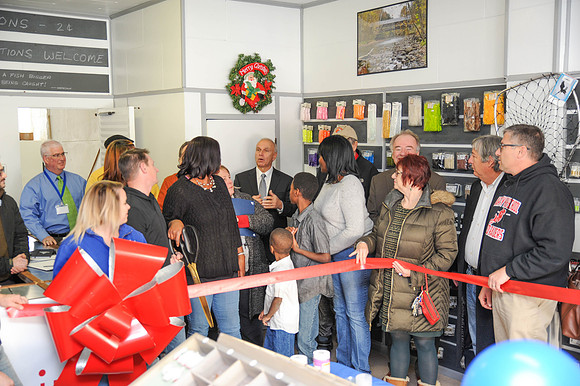 DriftersRibbonCutting_027