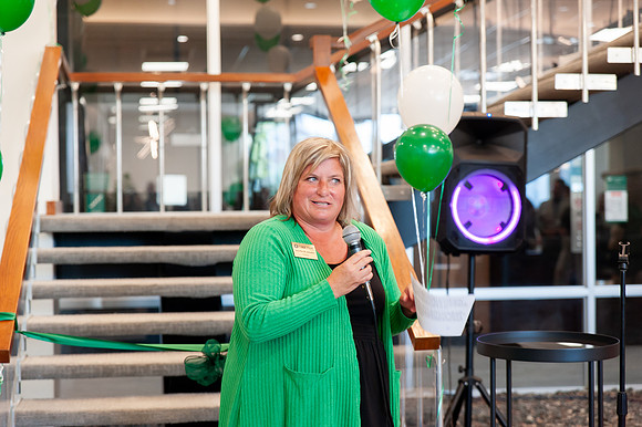 LakeErie-RibbonCutting-Dorms_051