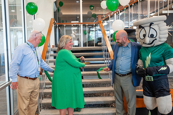LakeErie-RibbonCutting-Dorms_083