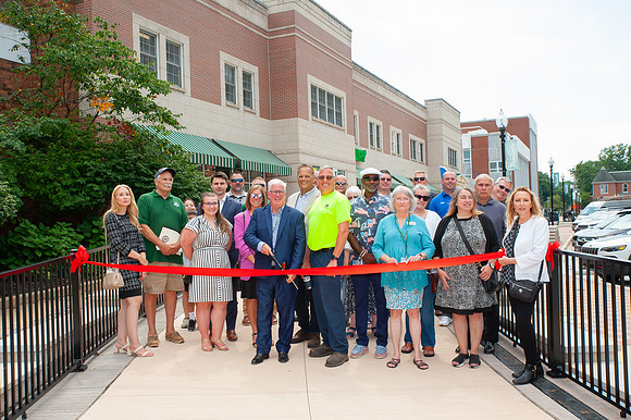 RibbonCutting-CityScape25_071