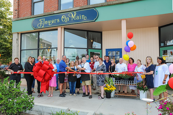 FlowersOnMain--RC_137