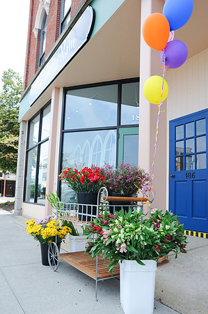 FlowersOnMain--RC_219