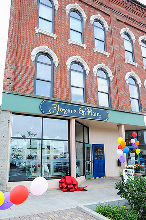 FlowersOnMain--RC_009