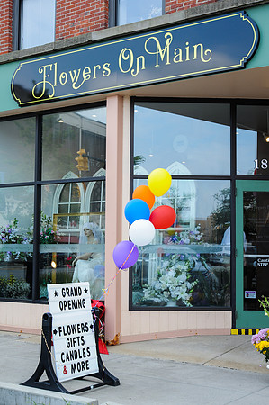 FlowersOnMain--RC_017
