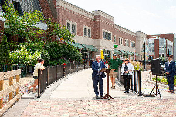 RibbonCutting-CityScape25_018