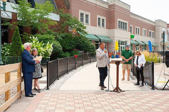 RibbonCutting-CityScape25_046