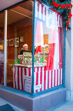 HolidayStroll2023_039