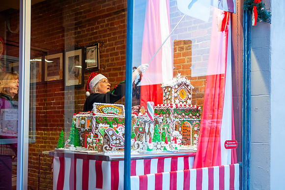 HolidayStroll2023_041