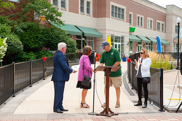 RibbonCutting-CityScape25_043