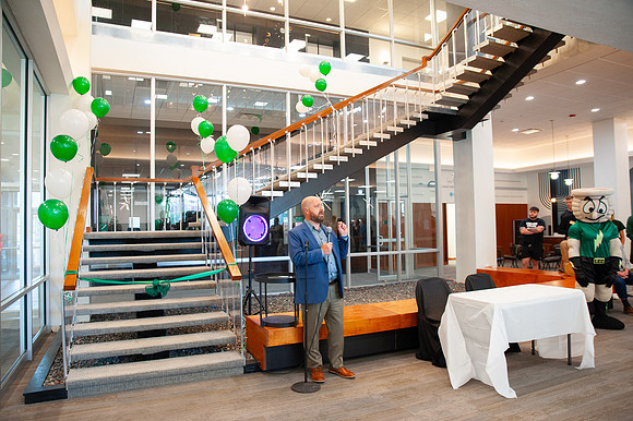 LakeErie-RibbonCutting-Dorms_035