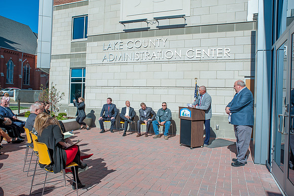 adminbuilding-ribboncutting_066