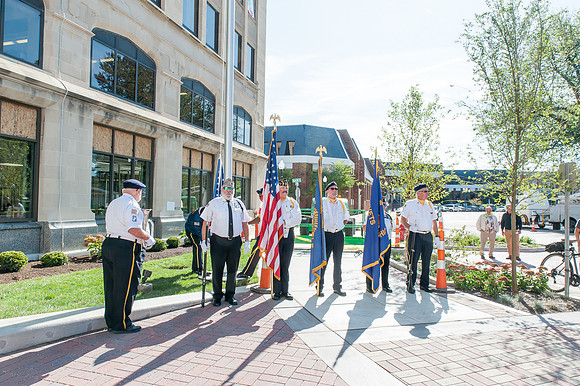 adminbuilding-ribboncutting_048