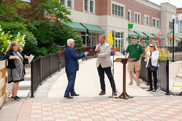 RibbonCutting-CityScape25_051