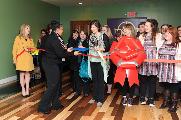 BranchesOfWellness-RibbonCutting_024