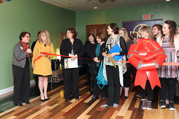 BranchesOfWellness-RibbonCutting_027