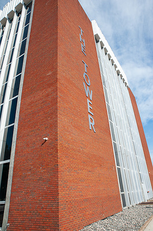 LakeErie-RibbonCutting-Dorms_189