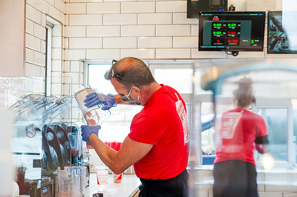 SmoothieKing-RibbonCutting-1-28-21_0135