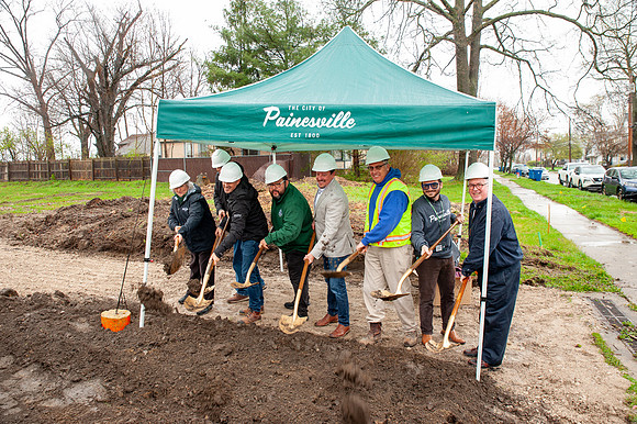 Payne-and-Payne-GroundBreaking24047