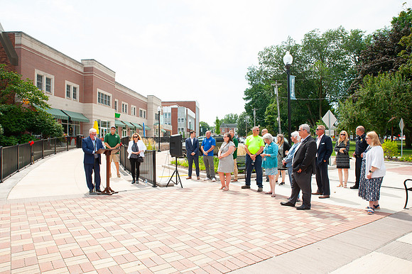 RibbonCutting-CityScape25_020
