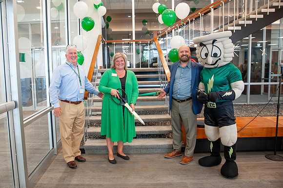 LakeErie-RibbonCutting-Dorms_079
