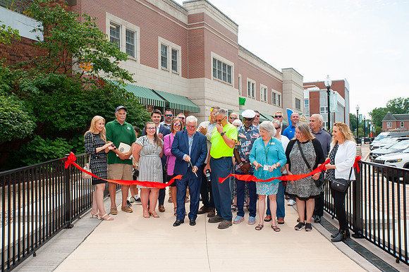 RibbonCutting-CityScape25_075