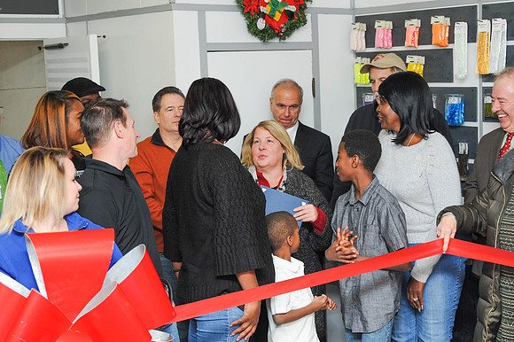 DriftersRibbonCutting_033