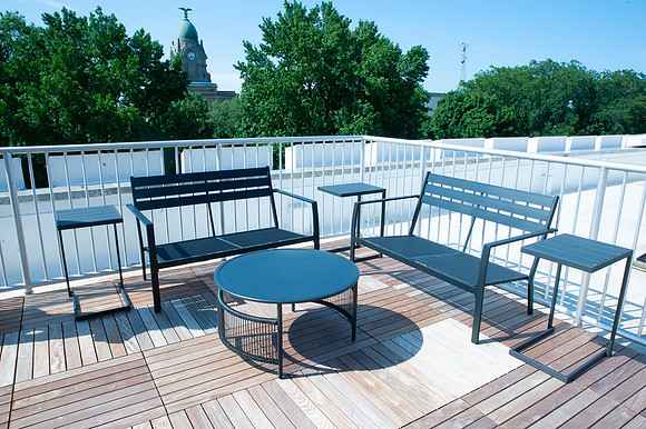 LakeErie-RibbonCutting-Dorms_146