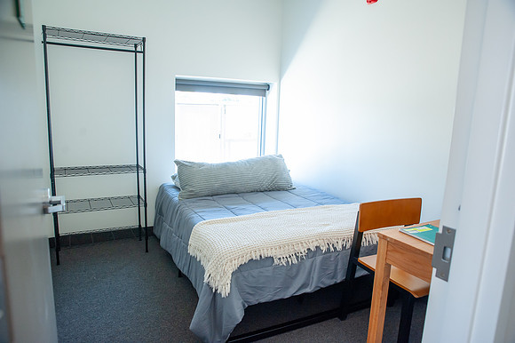 LakeErie-RibbonCutting-Dorms_137
