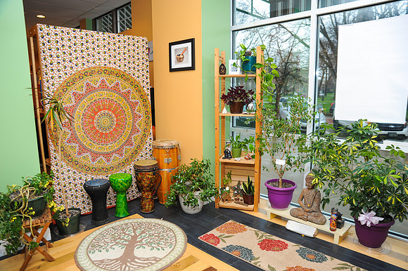 BranchesOfWellness-RibbonCutting_093