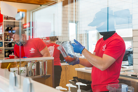 SmoothieKing-RibbonCutting-1-28-21_0119